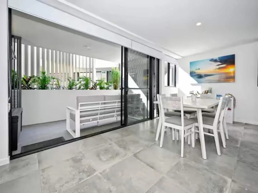 Spacious Family Stay Near Coolum Beach