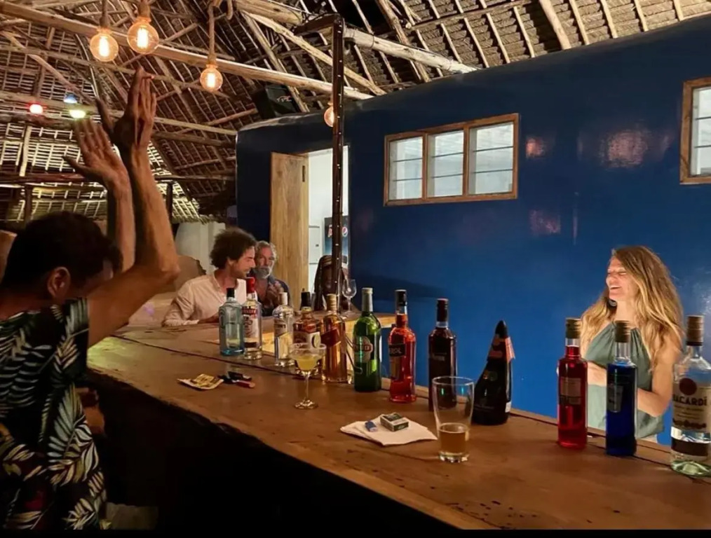 Kameleon Blue Arts Lodge