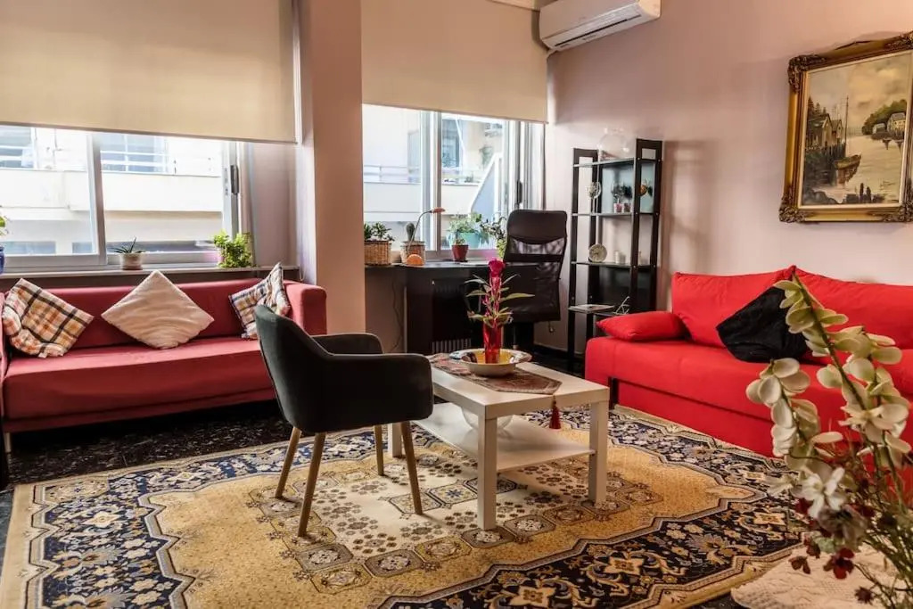 Cosy Downtown Apartment