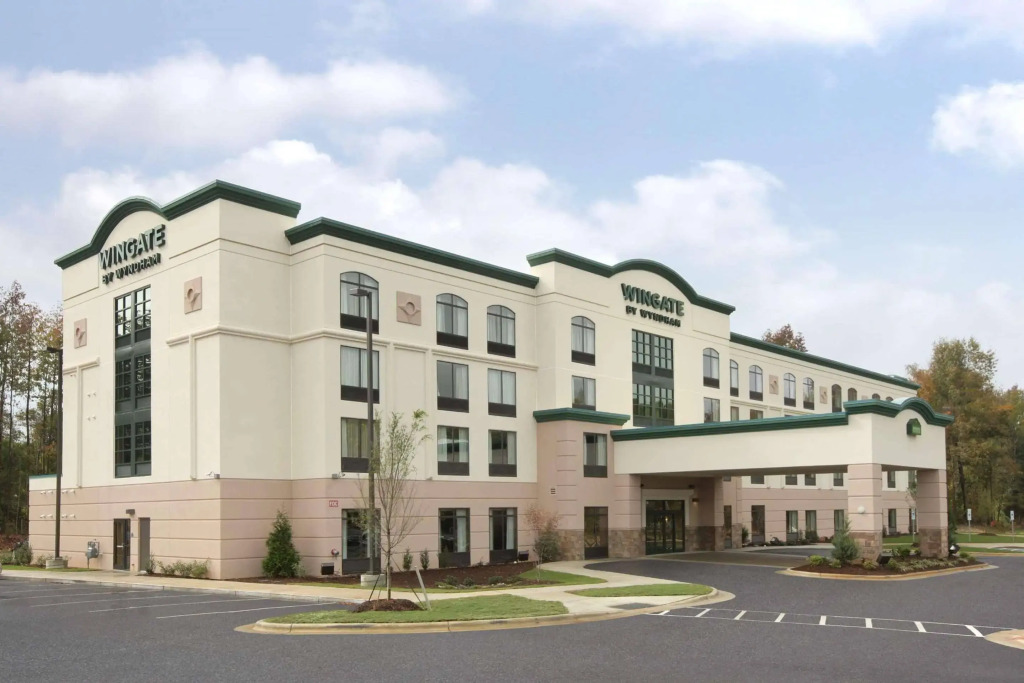 Holiday Inn Express & Suites Raleigh West - Lenovo Center by IHG