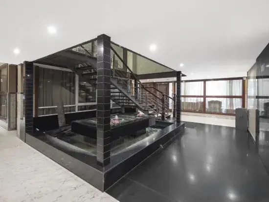 Shanghai Kangming Manor Hotel