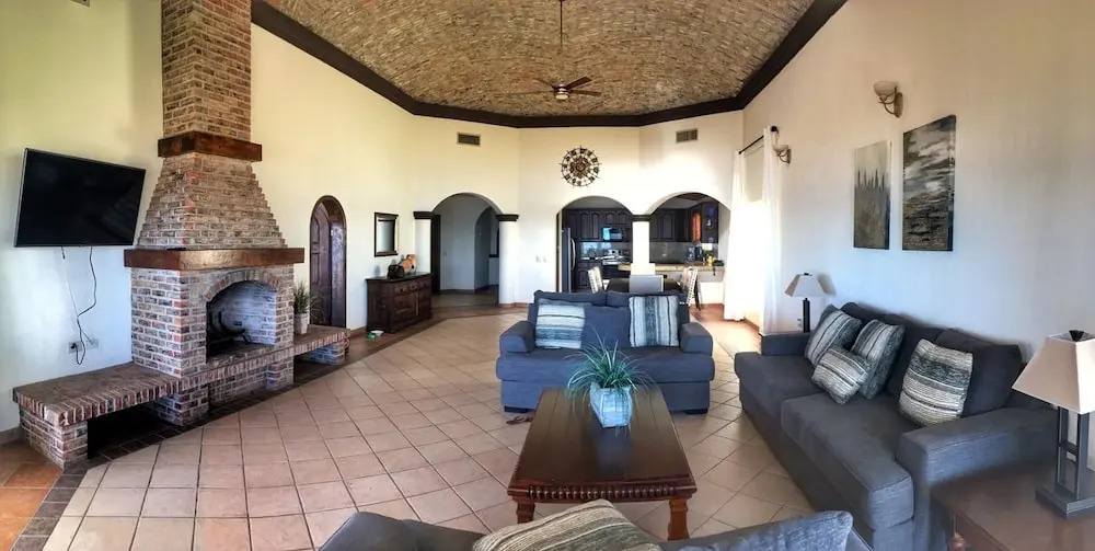 Villa 2 - 3 Br Home