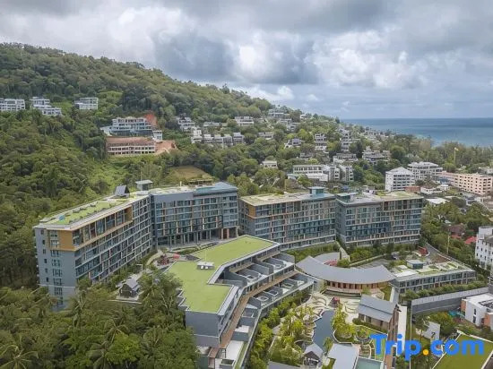 Big terrace, 1 bd, Surin beach