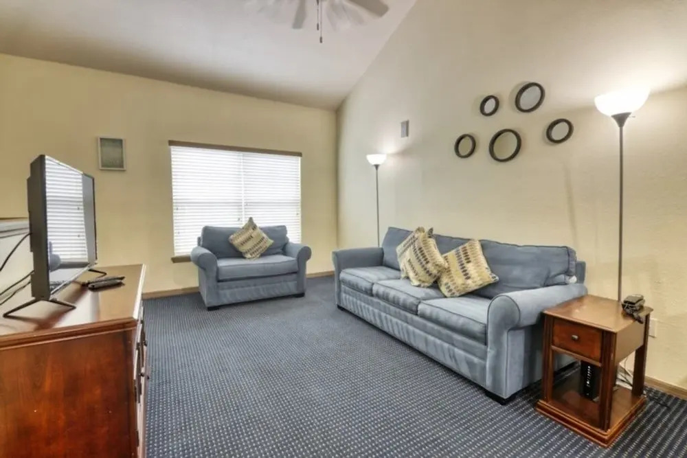 Zacharias' Runaway Beach Condo 1 Bedroom Condo by Redawning