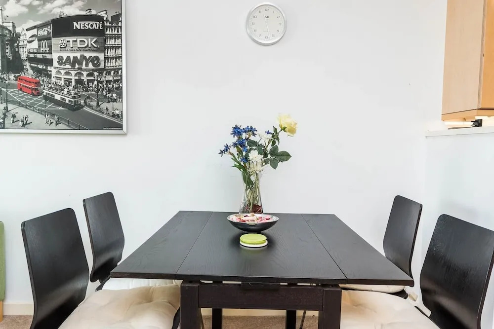 Fantastic 1 Bed Flat Stratford