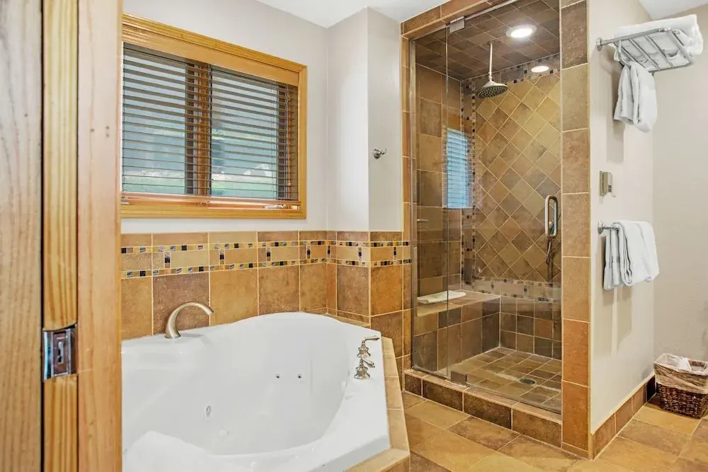 4515 Bighorn Road 4 Bedroom Home