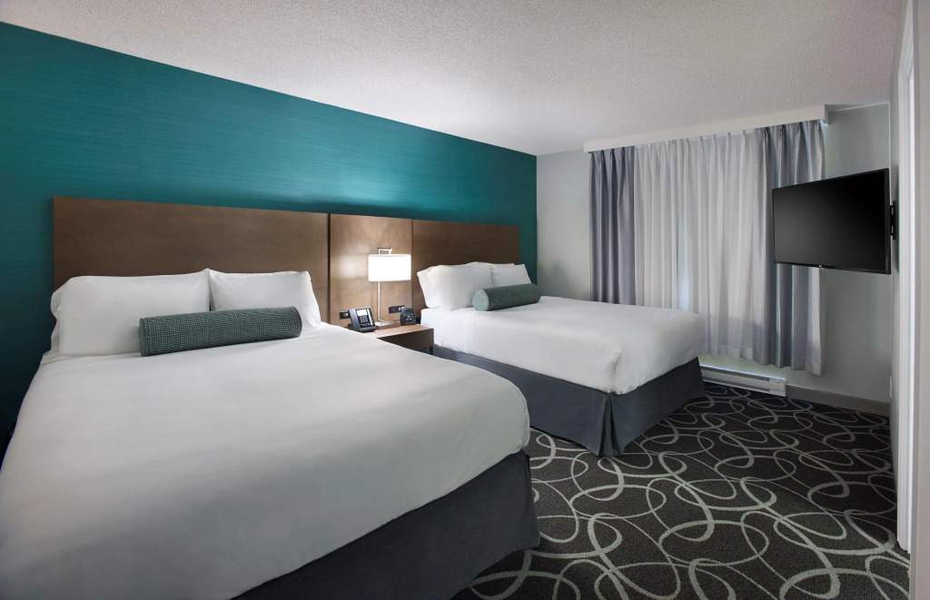 Radisson Suites Hotel Toronto Airport