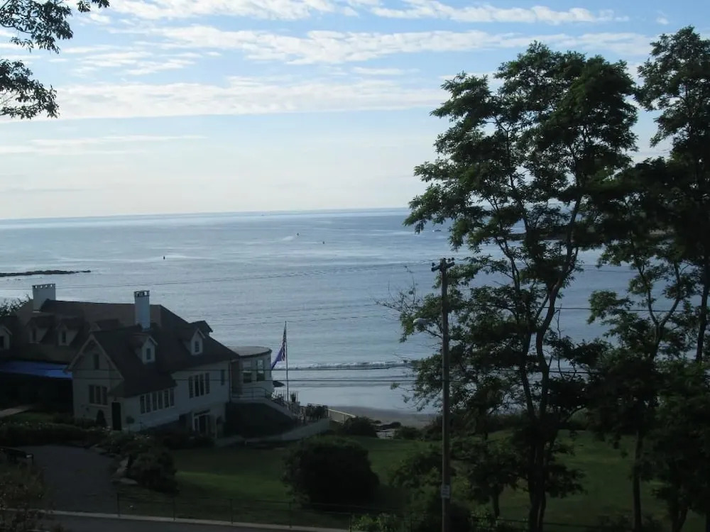 York Harbor Inn