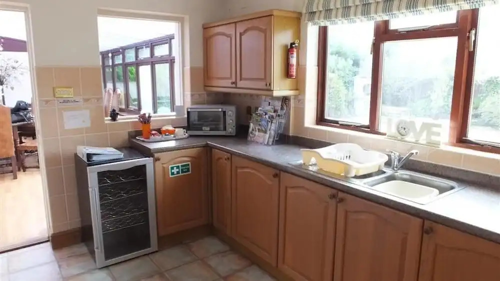 Angel Cottage 2