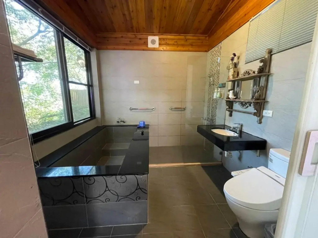 Moon River Villa