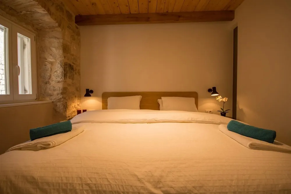 Casa Sepia