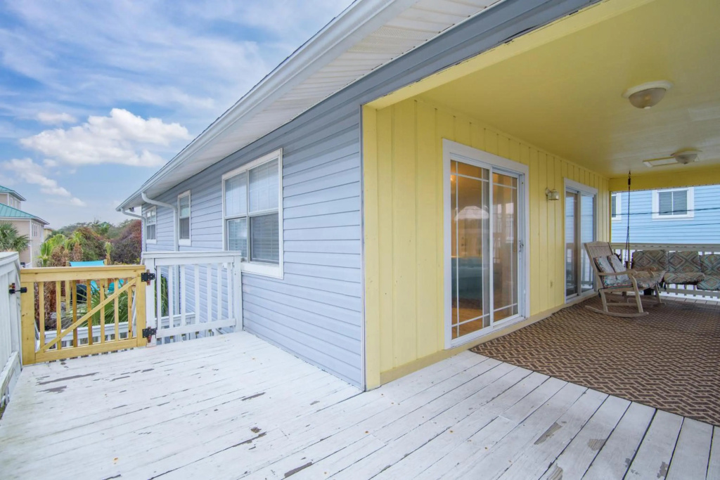 Zula Dreams Beach House, 1min Walk To The Beach, Sleeps 16, Private Heated Pool, Pets Welcome, Fenced Yard
