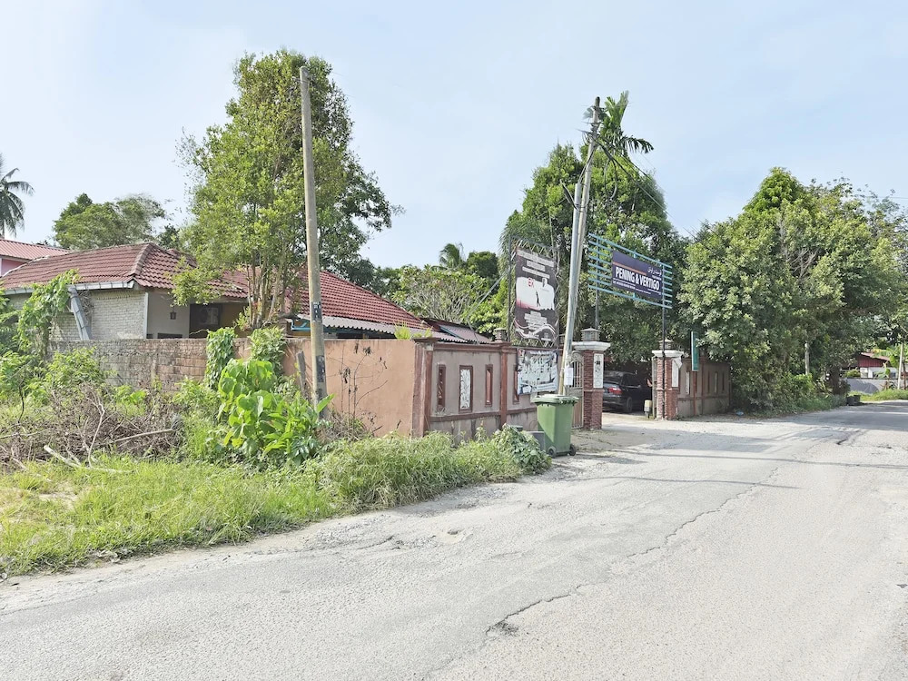 OYO 90740 Paddington Lodge