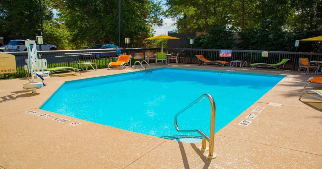Holiday Inn Express Hotel & Suites Kinston by IHG