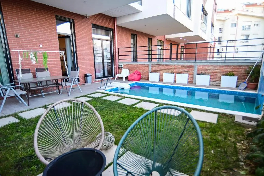 Stylish two bedroom house with private pool