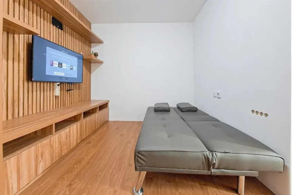 Warm And Cozy 2Br At Urbantown Serpong Apartment