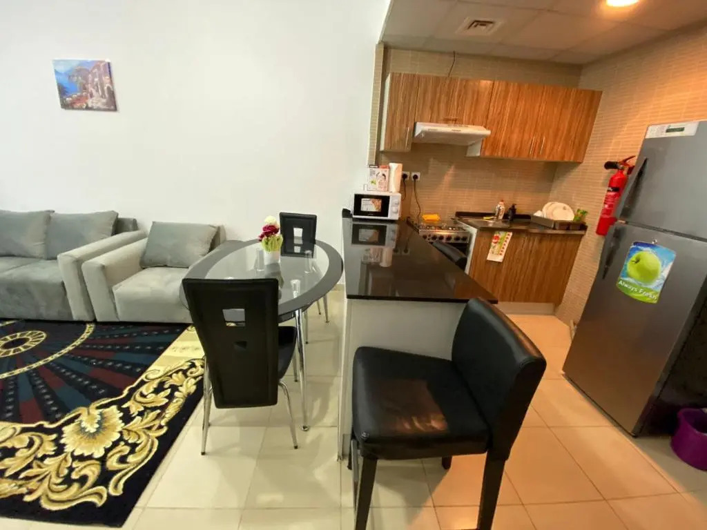 Lovely 1-bedroom Apt with free Parking on premises