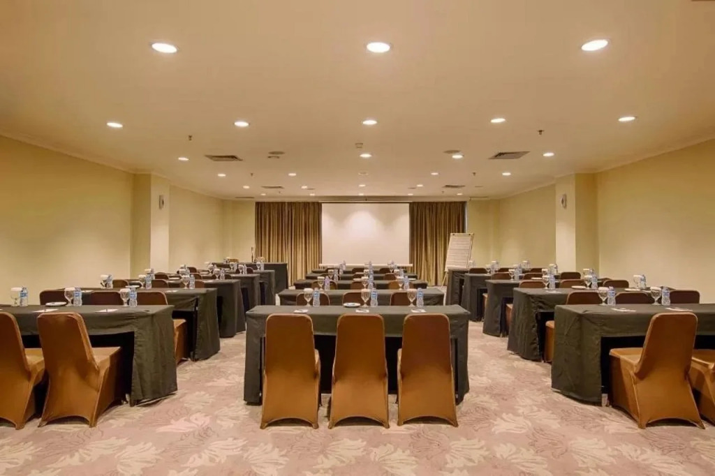 Royal Kuningan Hotel