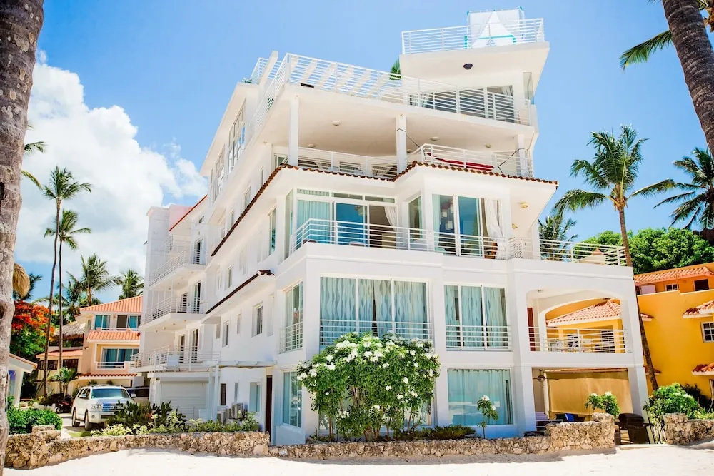 Ocean View Apartment With 3 BDR at B Varo Beach