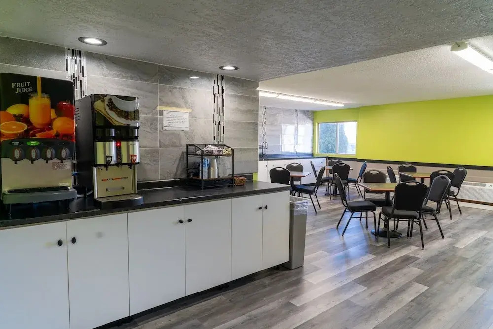 Coratel Inn and Suites By Jasper Lacrosse