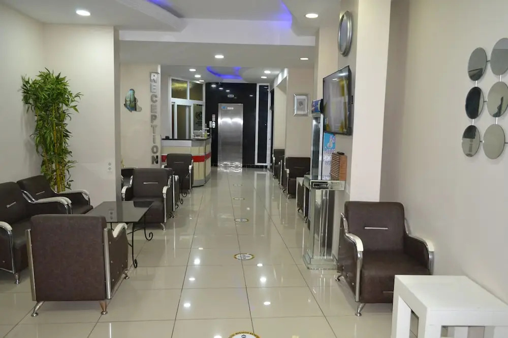 Adana Kucuksaat Hotel