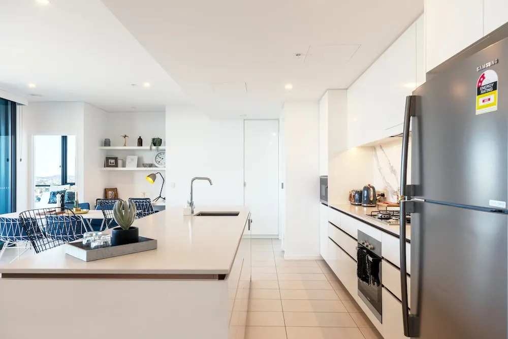 Airhome Southbank Riverside Tower