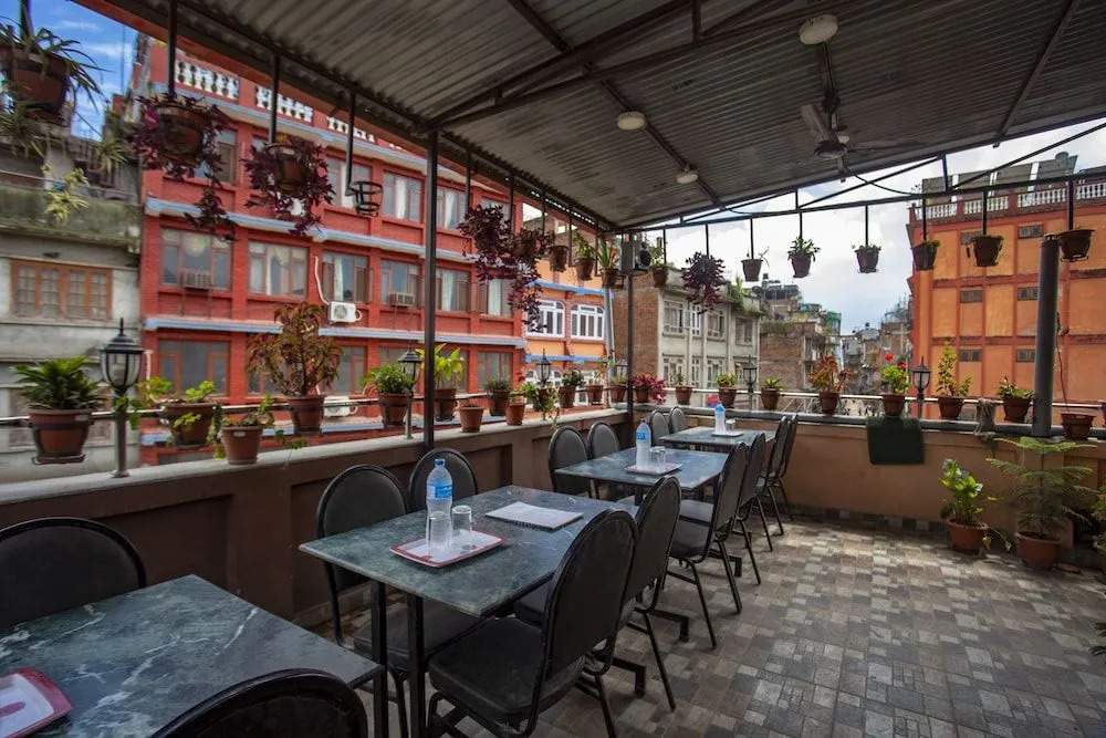 OYO 168 Divine Guest House