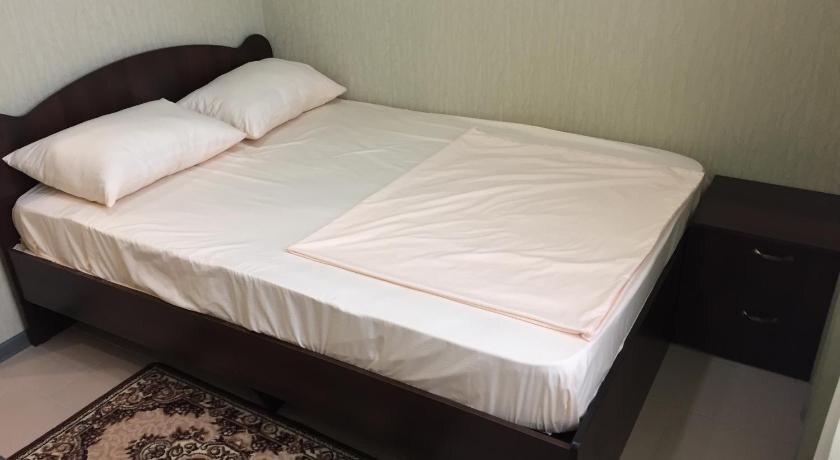 Отель Корона