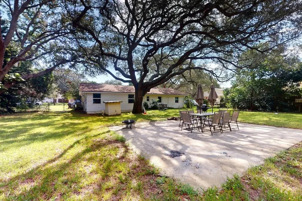 Spacious Pet -friendly Home w/ Fenced in Yard and Close to The Beach