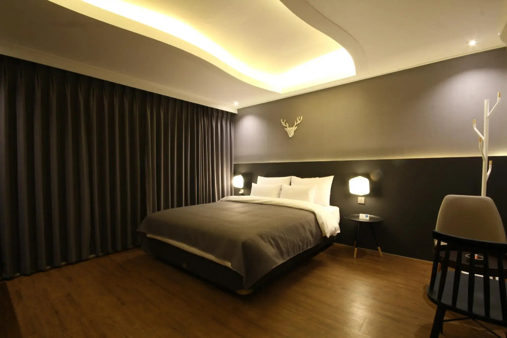 Asome Hotel
