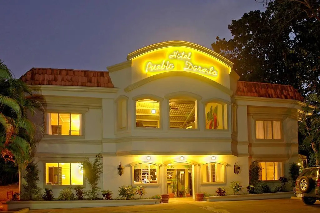 Hotel Pueblo Dorado