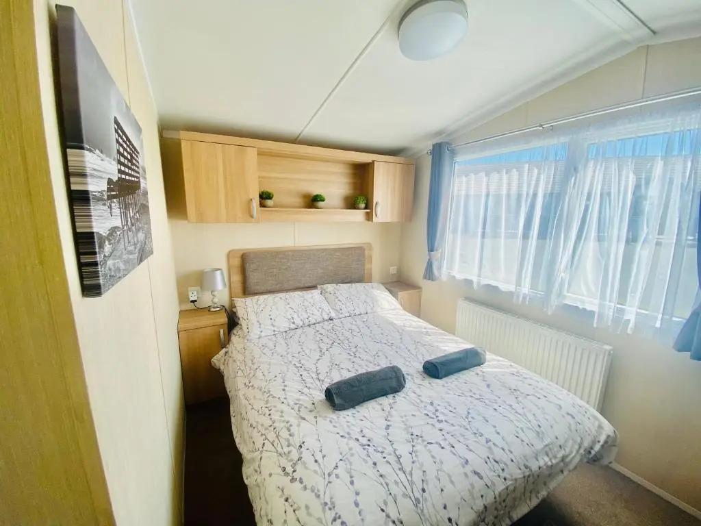 B47 Caravan Seven Bays