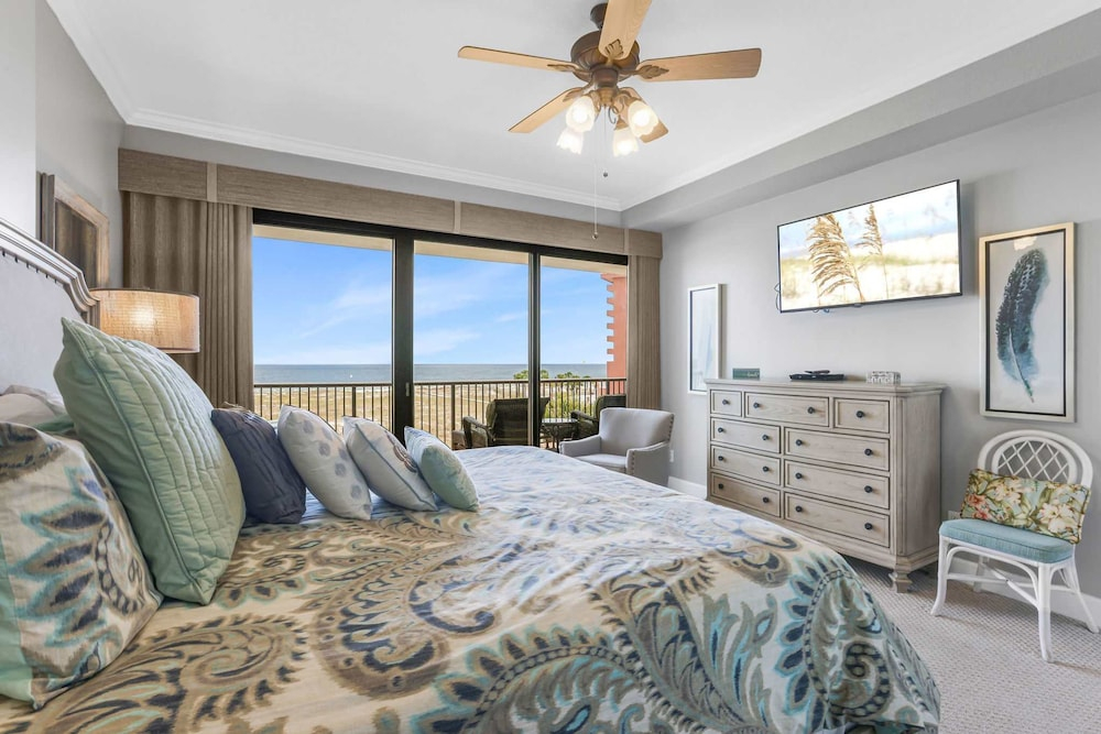Grand Pointe 313- Gulf Front 3 Bedrooms 3 5 Baths 3rd Floor Huge Balcony