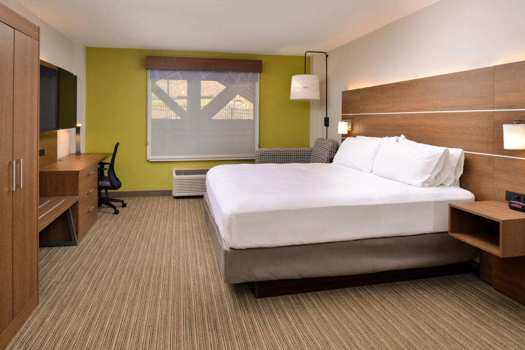 Holiday Inn Express Blowing Rock South by IHG