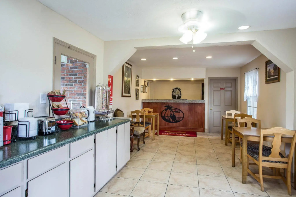 Econo Lodge Walterboro I-95