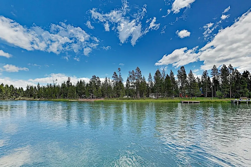 New Listing! All-suite Riverside Getaway W/ Dock 3 Bedroom Home