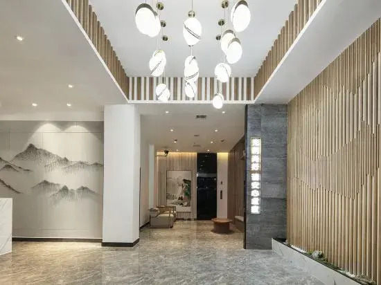 Moshe Hotel (Xihua Oriental International)