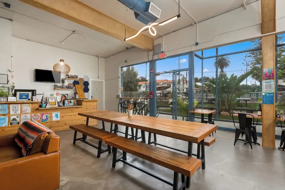 ITH Santa Barbara Surf Hostel