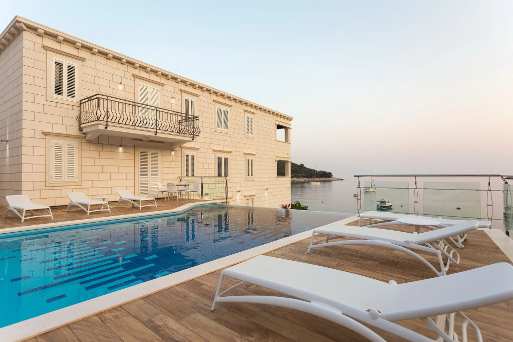 Pine Tree Boutique Apartments