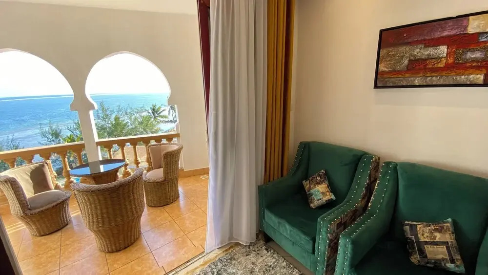 Eden Beach Resort Apartments