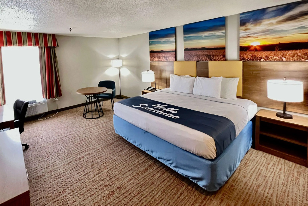 Days Inn by Wyndham Rayne/Crowley