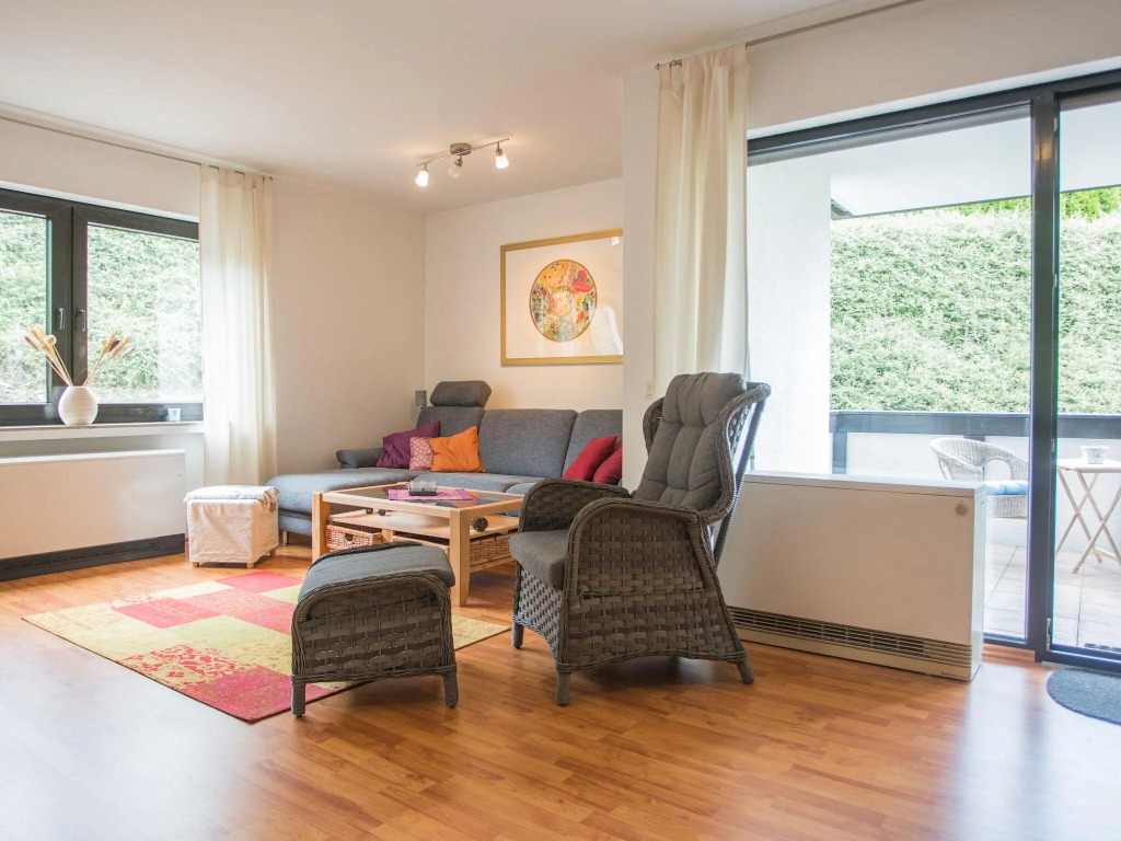 Cosy, fully furnished and modern flat at the edge of the forest