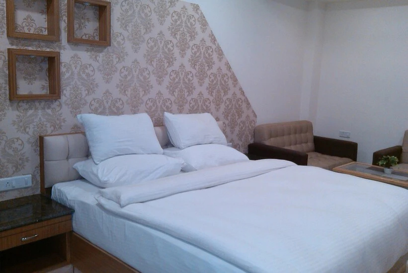 OYO 4772 Park Grand Hotel & Resort