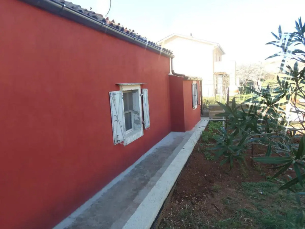 Lakvere family house