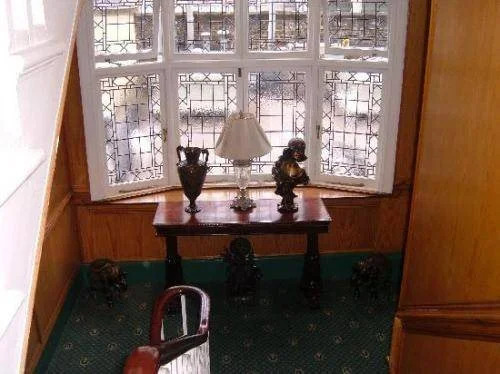 Lincoln House Hotel - Guest Accommodation
