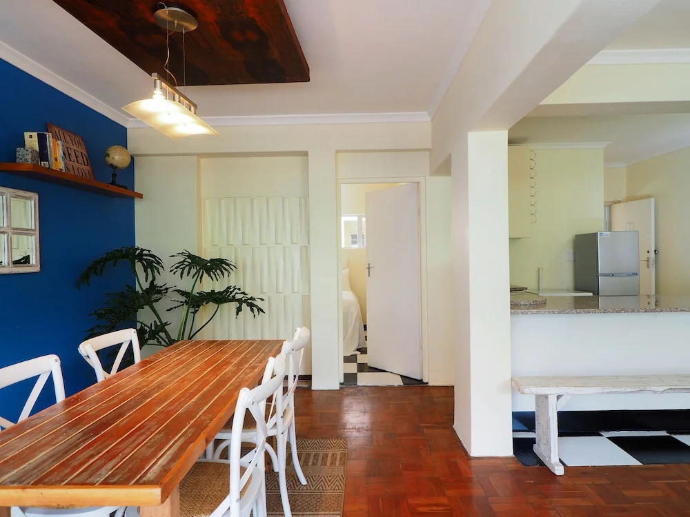 6 The Apartment