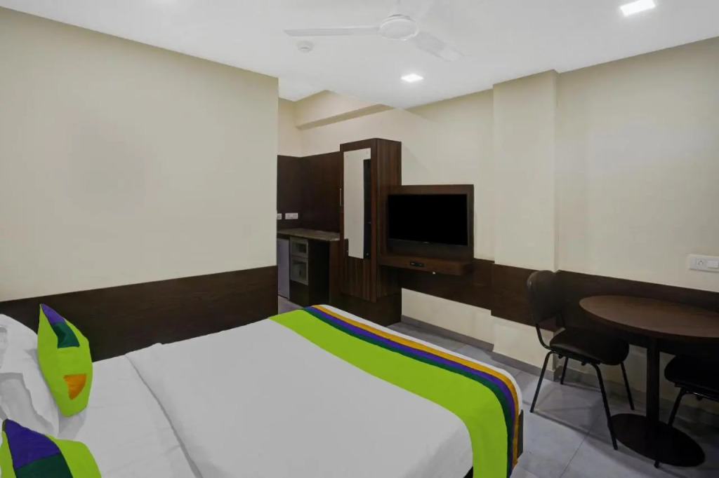 Greenotel Rooms Hazira, Surat