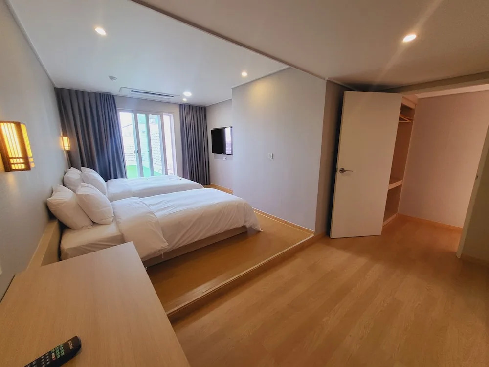 Hotel razaB