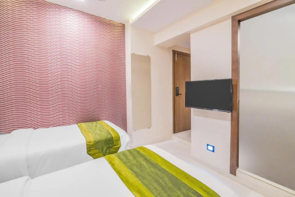 Oxford Hotel Powai