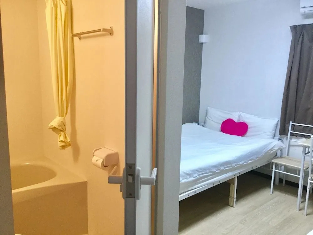 Keimei Guest House